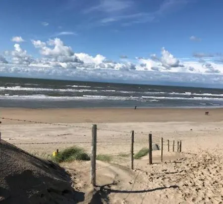 Guest house Luxe Studio & Direct Aan Het Strand & Duinen *